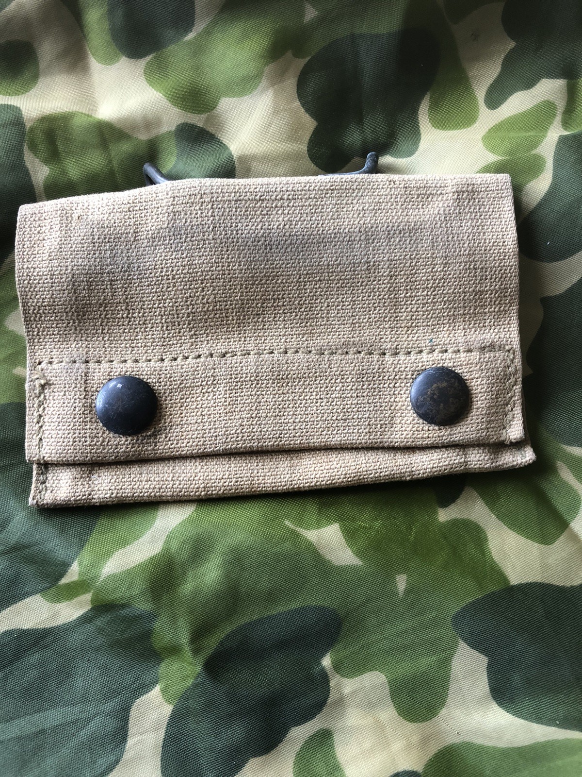ORIGINAL U.S WWI KHAKI First Aid Pouch  by L.C.C. Company Pouch  1917 Date MINT!