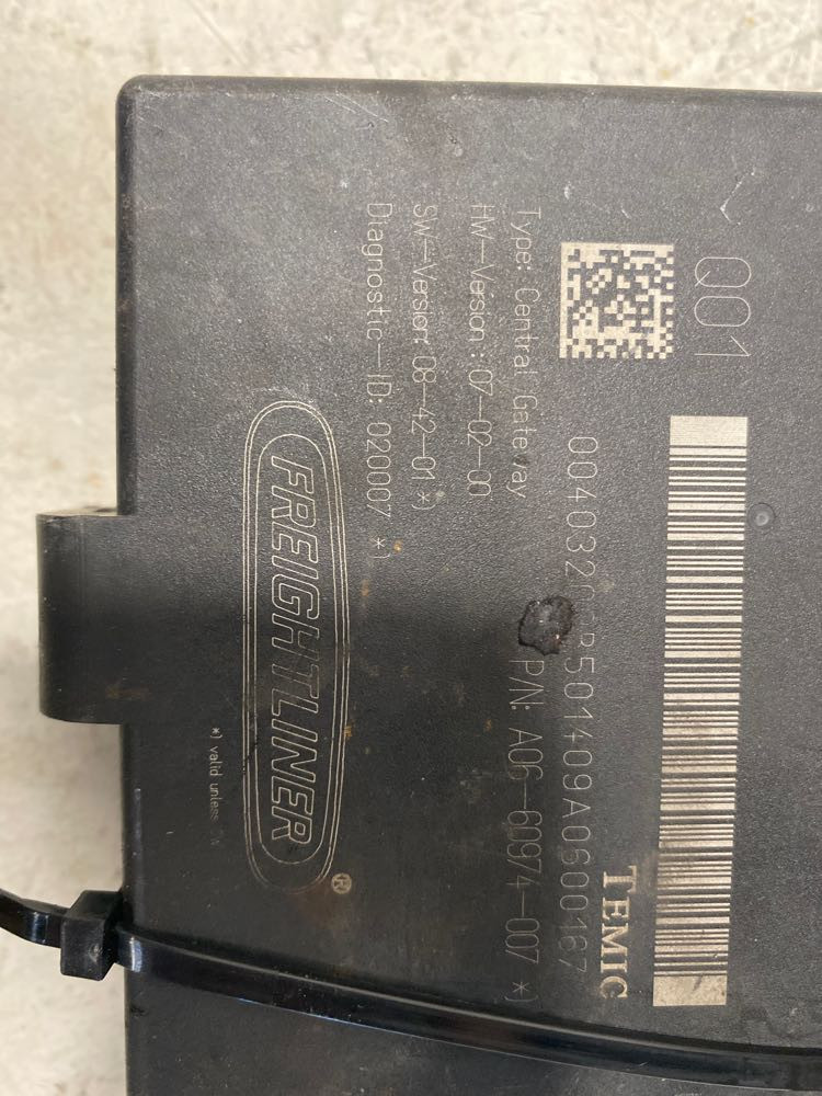 Freightliner Cab Module A0660974007 (650-10707)
