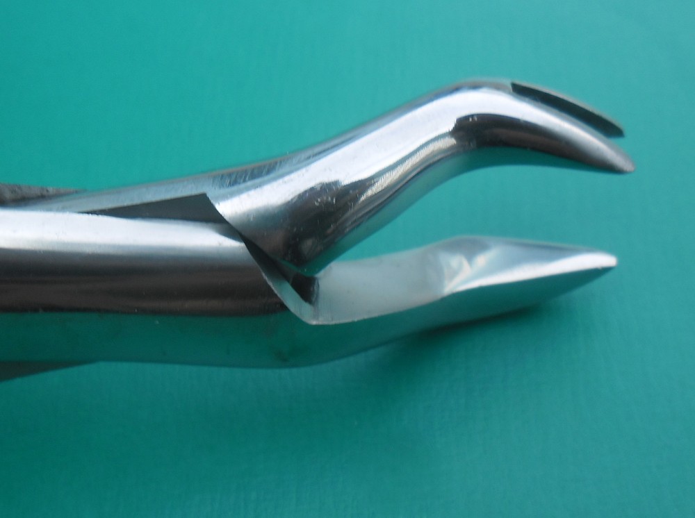Extracting Forceps Dental Surgical Instruments 88L