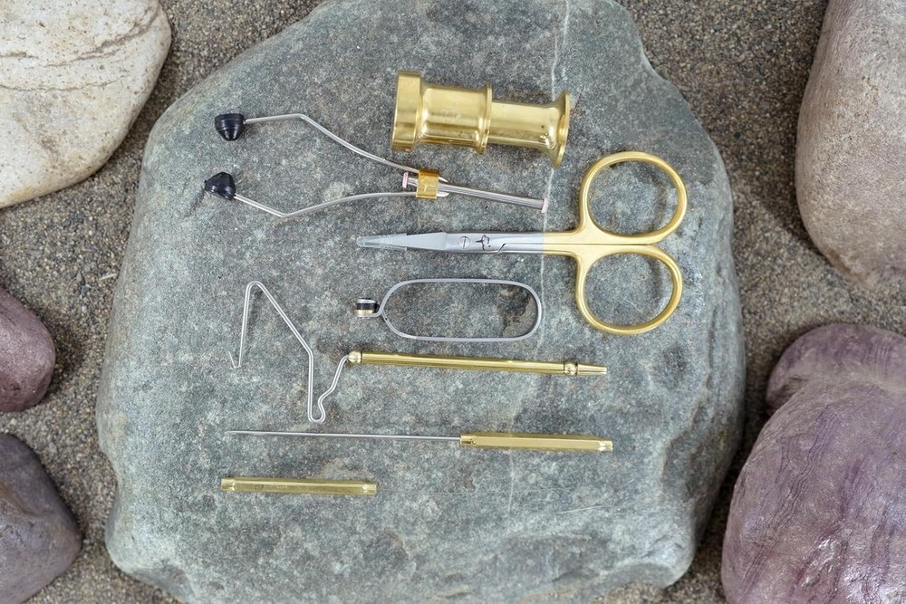 Kingfisher Fly Tying Clarkfork Fly Tying Vise Kit with Tools