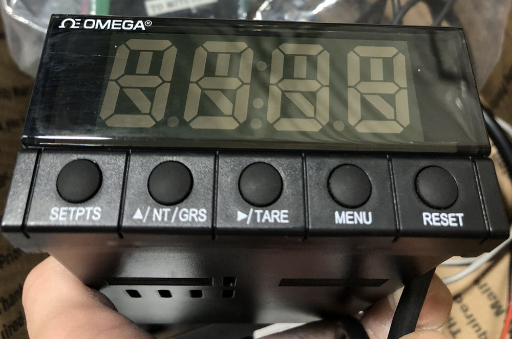Omega Engineering DP25B-S-A Strain Gauge Panel Meter 5K Lb Compression Load Cell