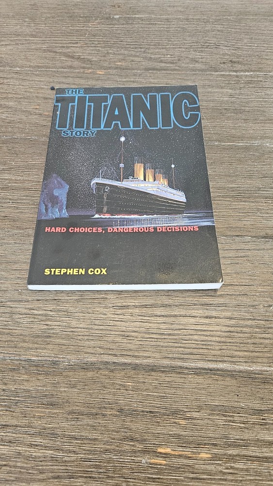 Titanic Collector/Reference Set (2 items)