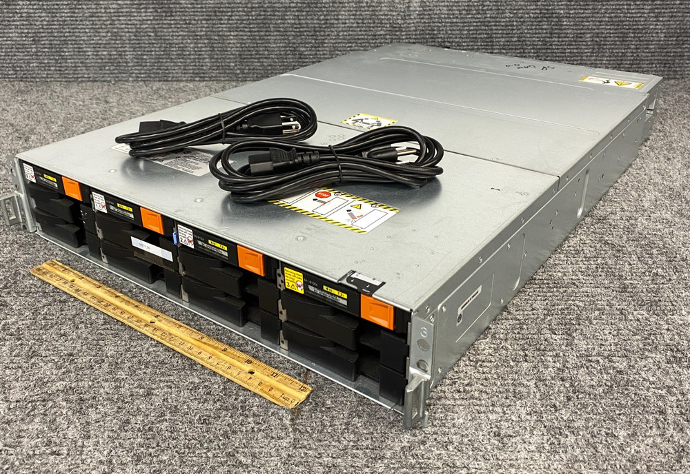 EMC OPE12 12-Bay Storage Array, 2x Controllers, 2x I/O Modules, 2x PSU (As Is)