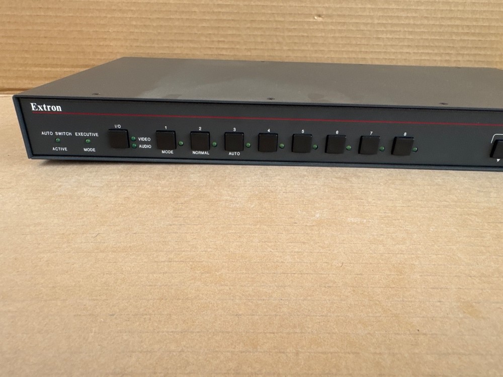 EXTRON SW 8A 60-482-20 Video / Audio Switcher