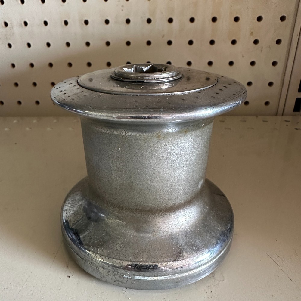 Barient #10 Chromed Bronze Winch