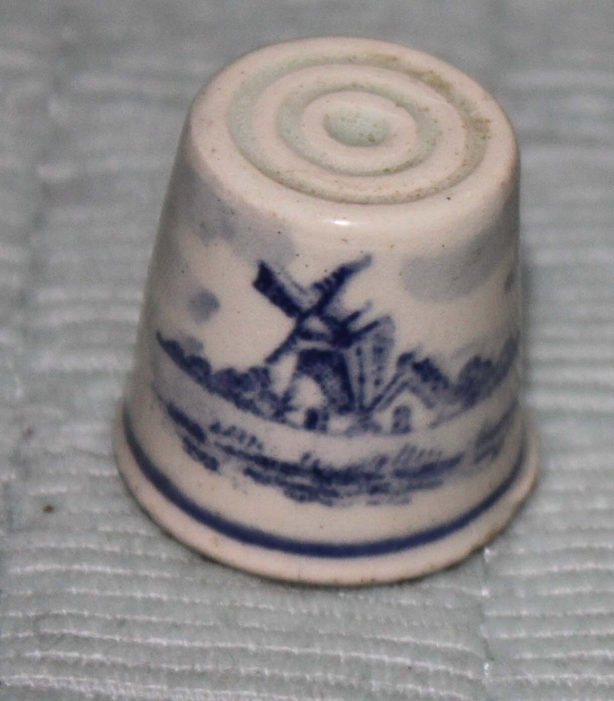 Windmill Blue & White Holland Ceramic Thimble Fast Shipping