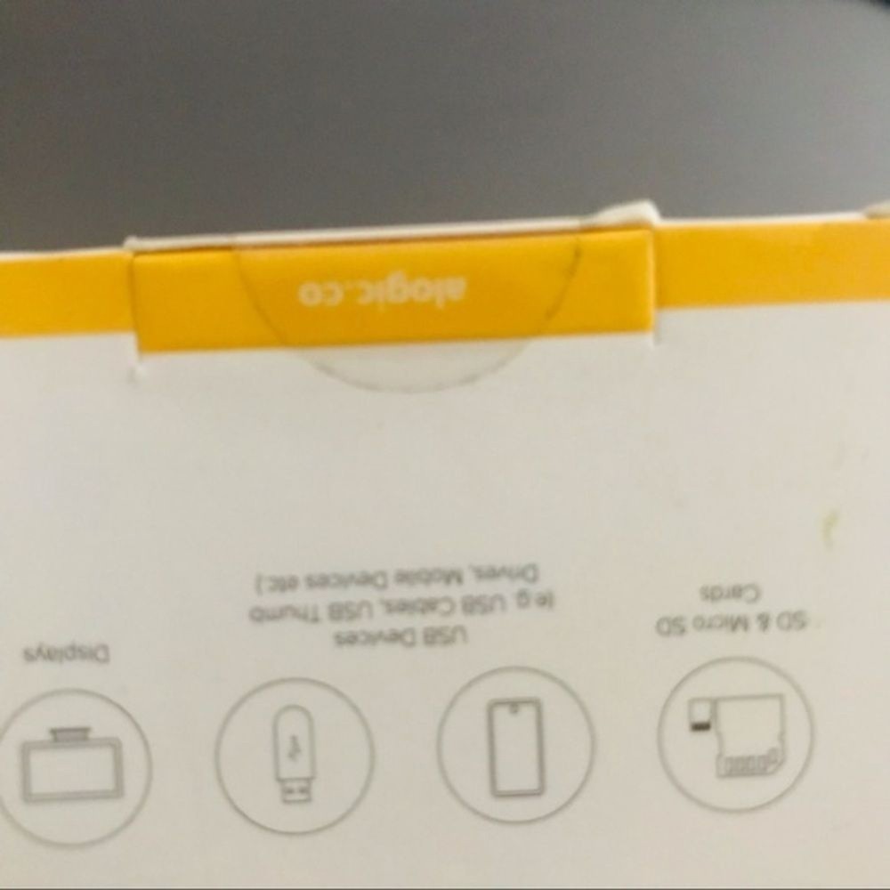 ALOGIC SURFACE PRO DOCK PORTABLE ULTRA SERIES SILVER