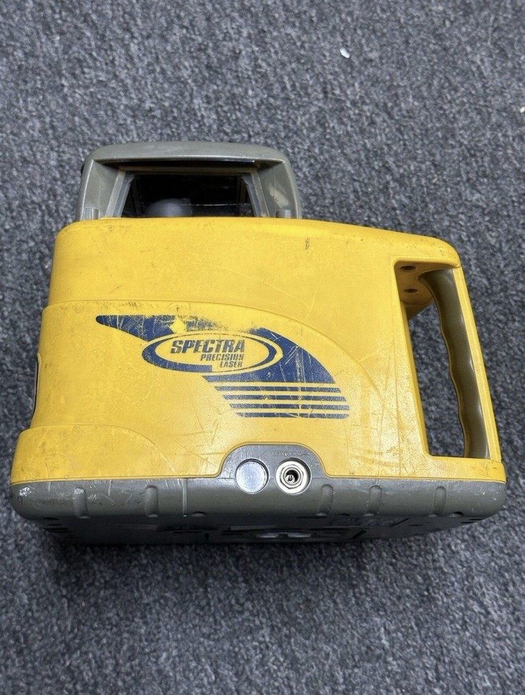 TRIMBLE SPECTRA PRECISION LL400 SELF LEVELING ROTATING LASER LEVEL (NO RECEIVER)