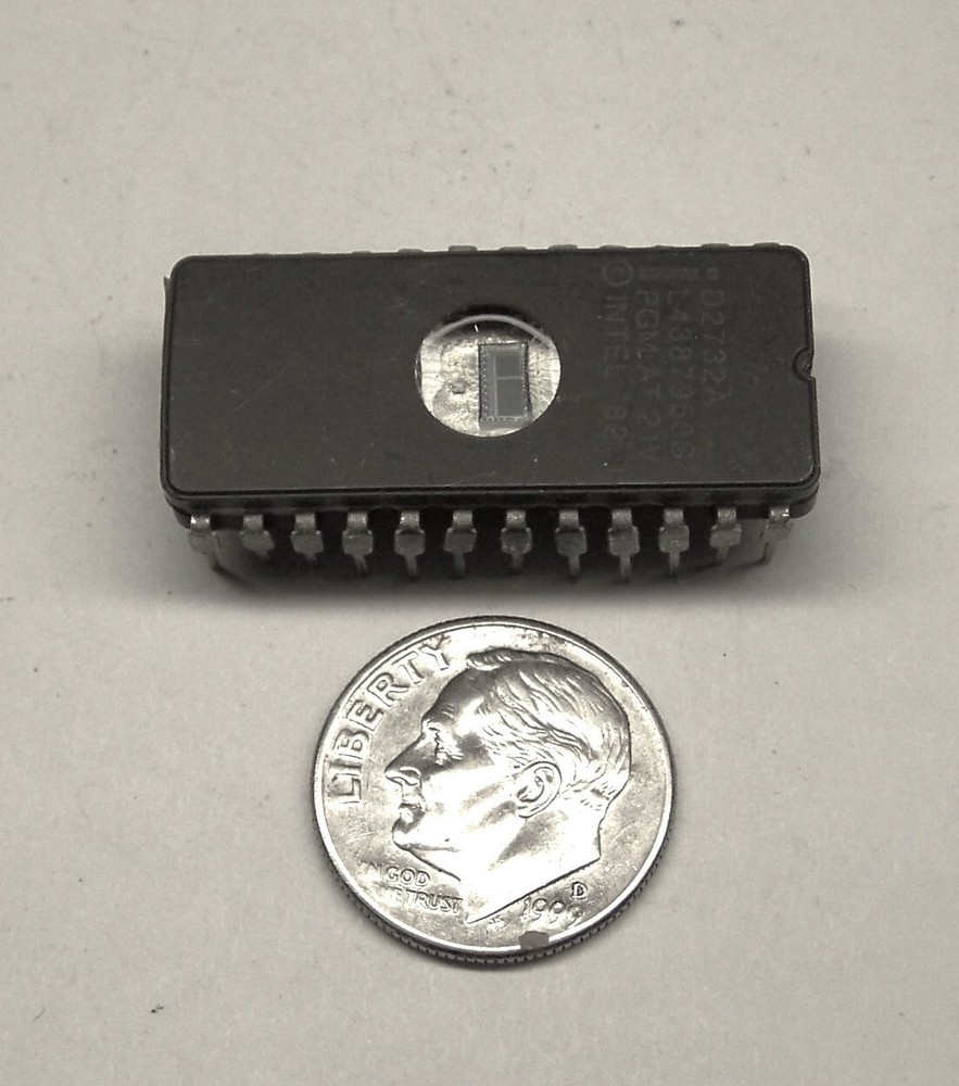 INTEL D2732A NOS 24 PIN EPROM INTERGRATED 32K UV ERASABLE PROGRAMABLE 32K 1.62L