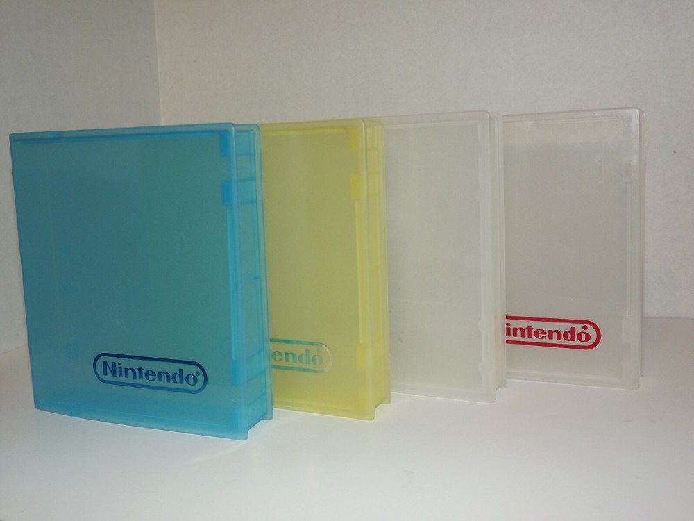 Nintendo NES Hard Plastic Clamshell Game Cart Storage Case Shell Cover