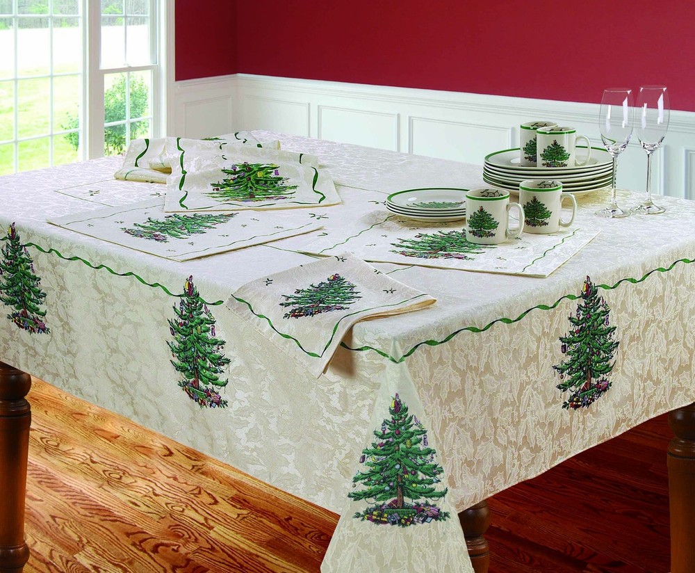Spode - Table Runner, Holiday Kitchen Accessories, Holiday Home Decor