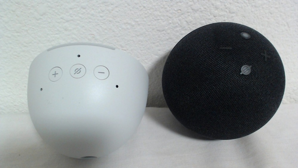 Amazon Echo Dot 5th Gen C2N6L4 and Amazon POP Speakers