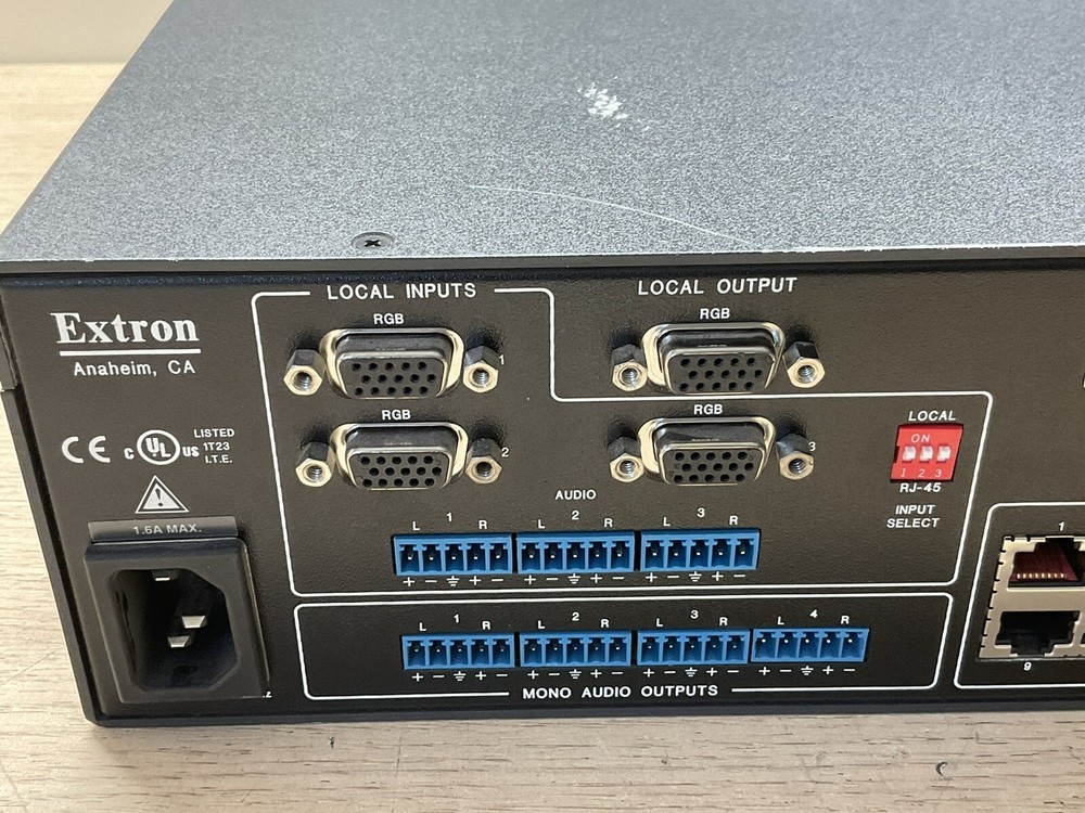 Extron MTPX PLUS SERIES / MTP Matrix Switcher/ FRA582