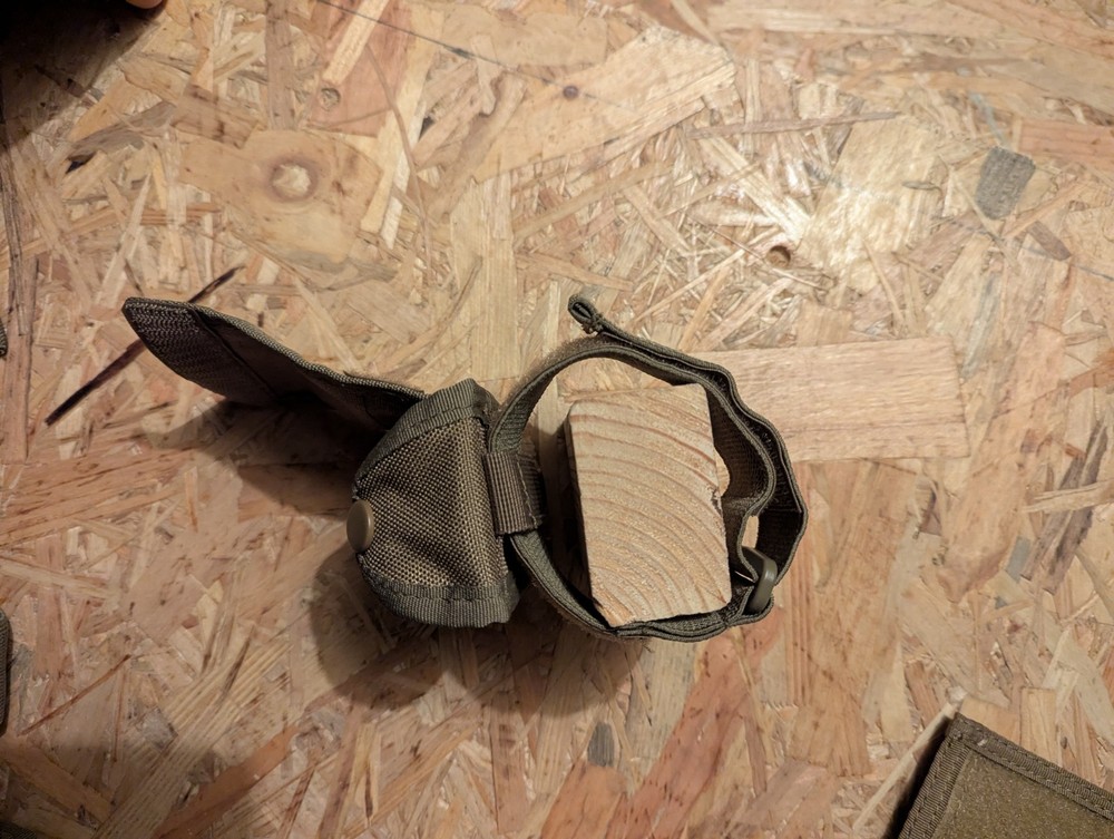 Templar GPS/Strobe Pouch - MOLLE/Surplus/Airsoft