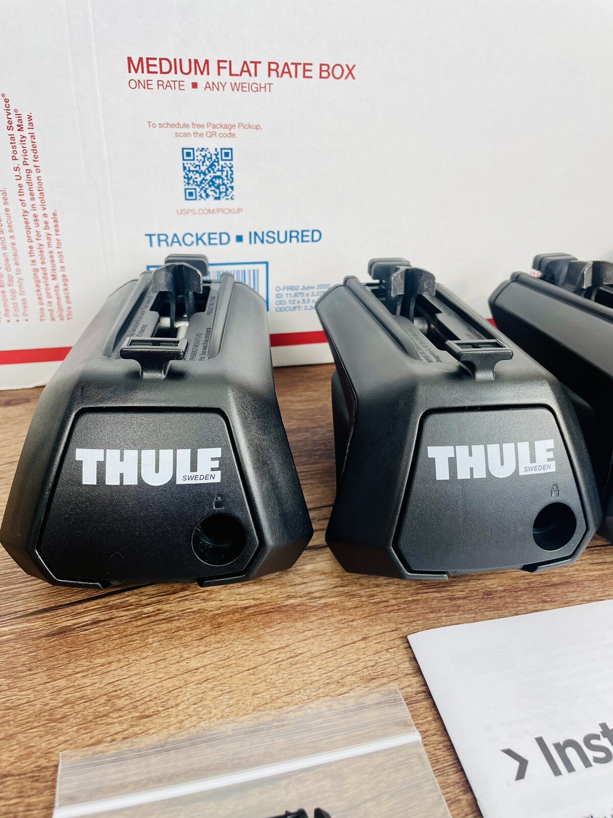 Thule Evo Raised Rail Foot Pack 710405 (New/Repackaged) + Free Thule Metal Locks