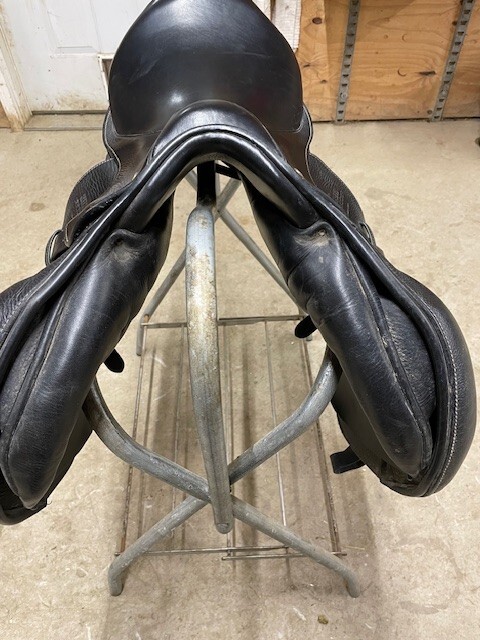 Stubben Ascend English Saddle