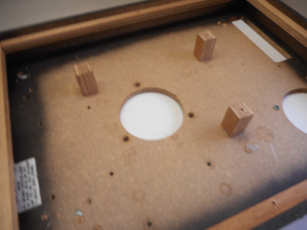 NUMARK TURNTABLE TT1400 - PLINTH - PARTING OUT