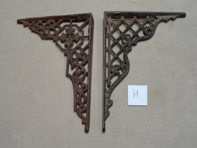 Victorian Cast Iron Shelf Brackets Same Size Different Pattern 7x5 Original 'H'