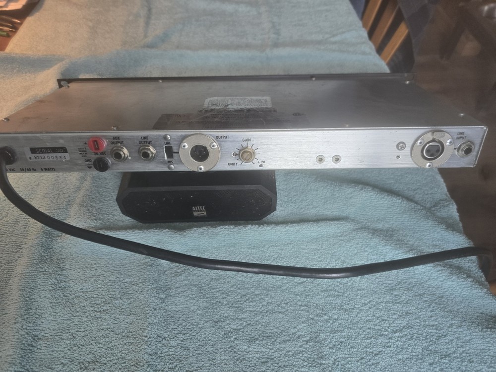 Shure Sr 107 PARAMETRIC EQ