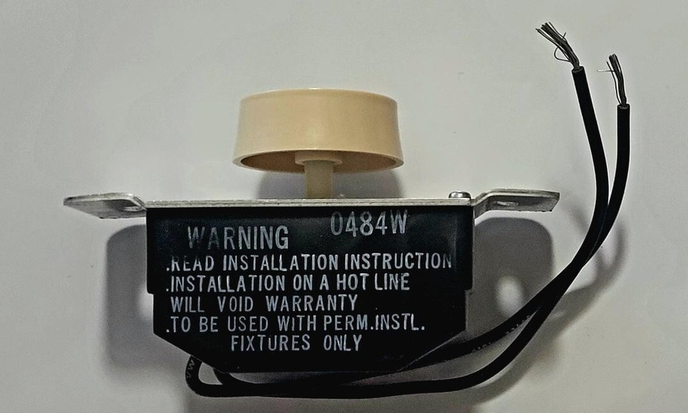 TECMASTER CEILING FAN SPEED CONTROL SWITCH 5 AMP FULL RANGE IVR INTEGRATED REGUL
