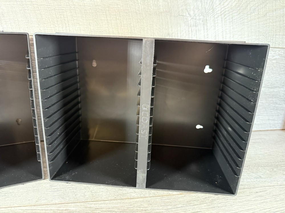 Coast CD Storage Case 30 CD's Hard Plastic