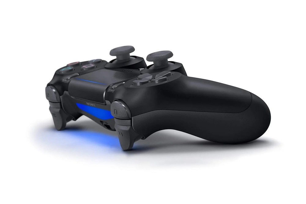 DualShock 4 Wireless Controller - Jet Black [PlayStation 4 Accessory]