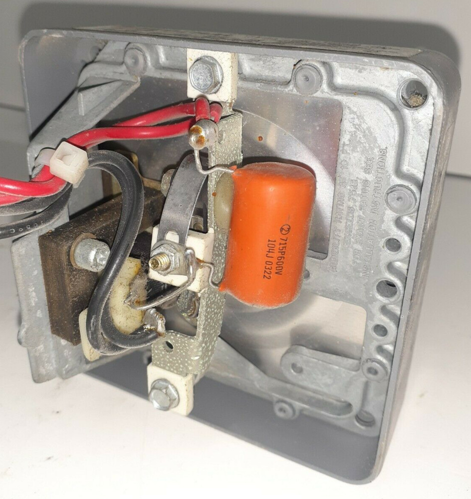 FEDERAL VIBRATONE HORN MODEL 450