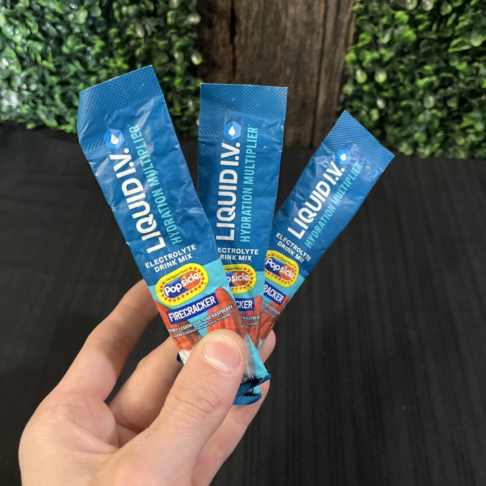 Liquid I.V. Hydration Multiplier Electrolyte Drink Mix Popsicle Firecracker 0.56
