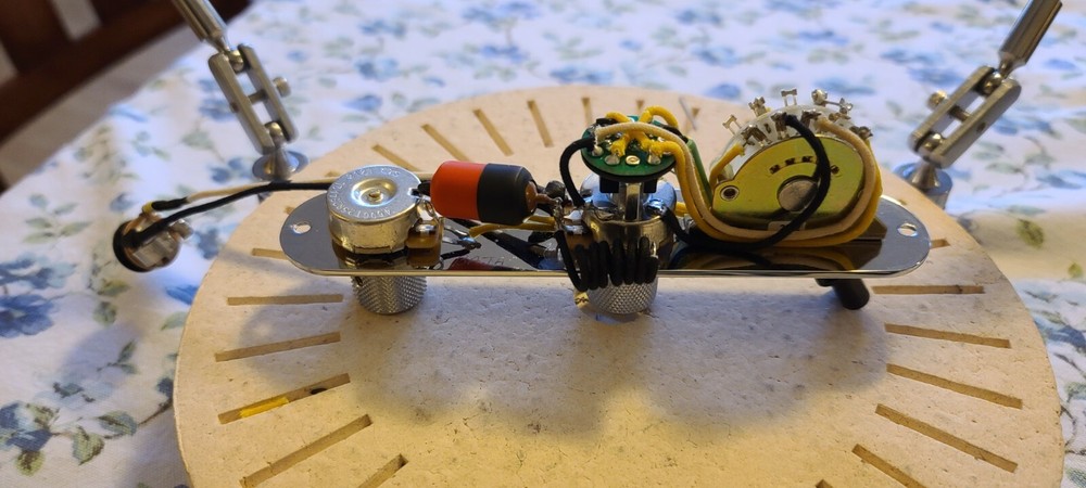 Tribute Baja Telecaster Control Plate