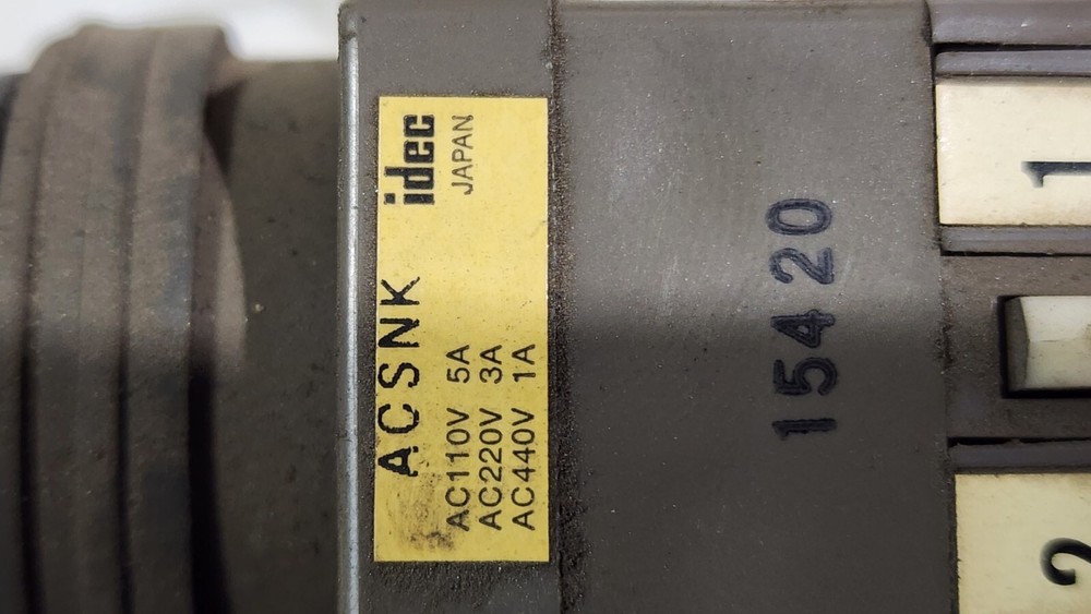 Amada Press Brake NC9F Operator selector switch