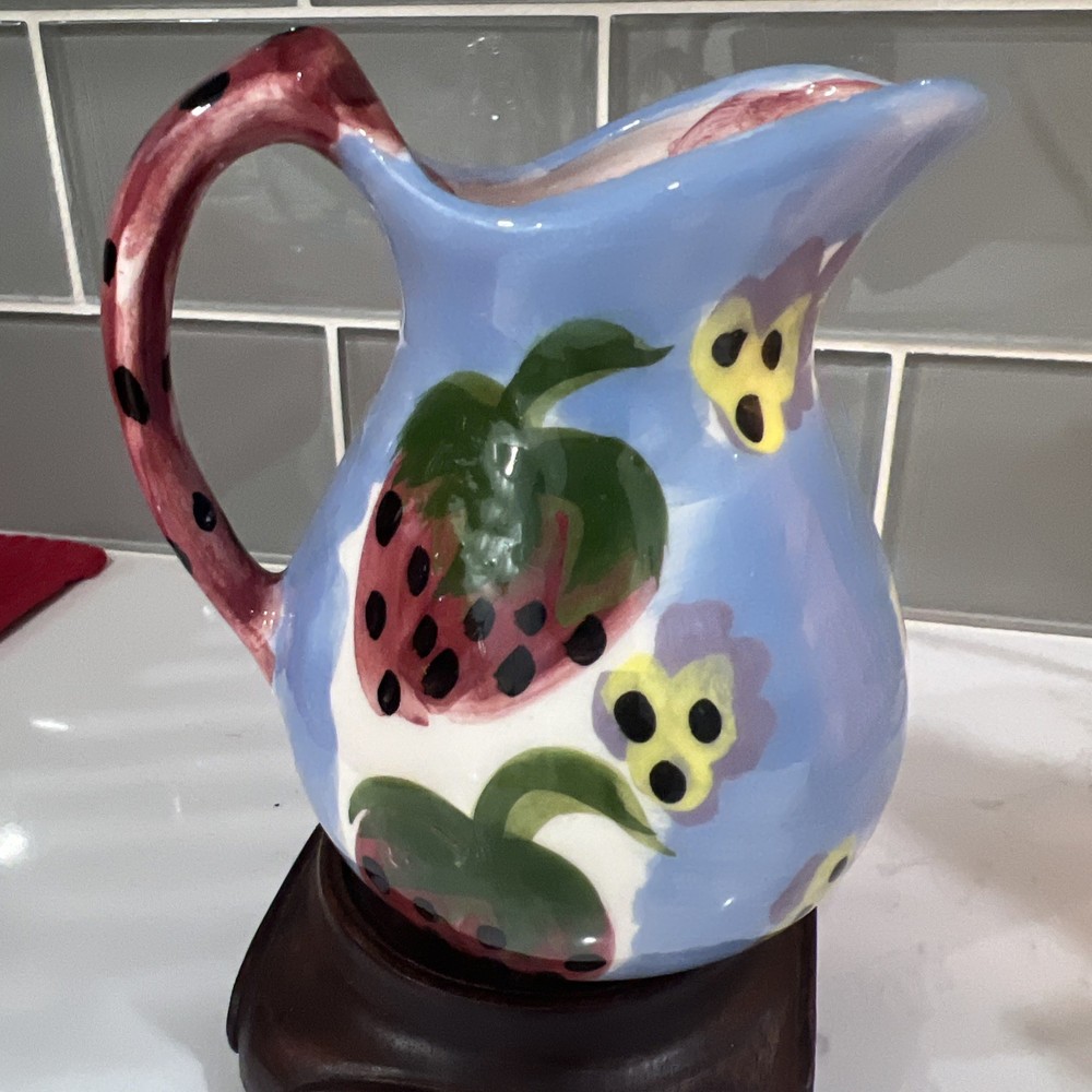 Paper Window USA Ceramic Pitcher Strawberry