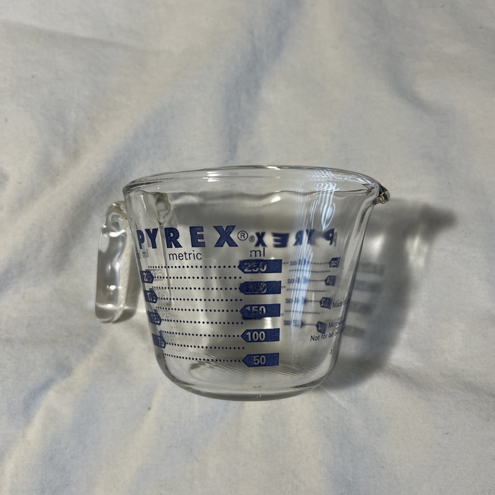 Blue PYREX 1 Cup Measuring Cup