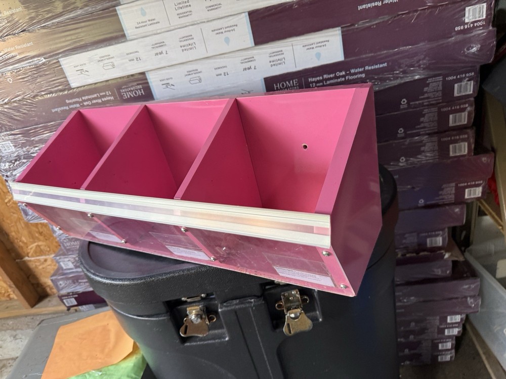 store display shelf container wall mounting clear front open Hanging Container