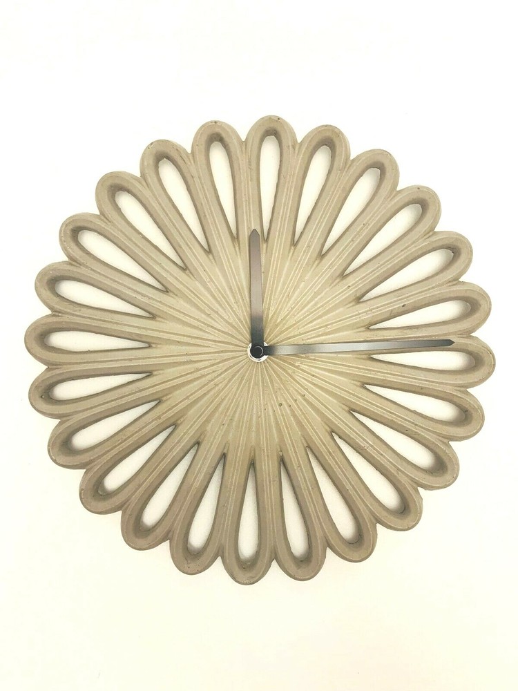 Jolie Cement Clock