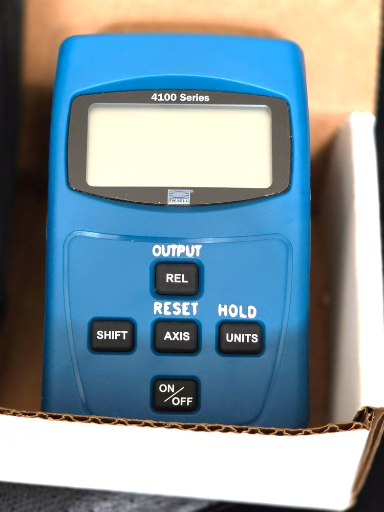 f.w.bell 4190 emf meter, gauss meter