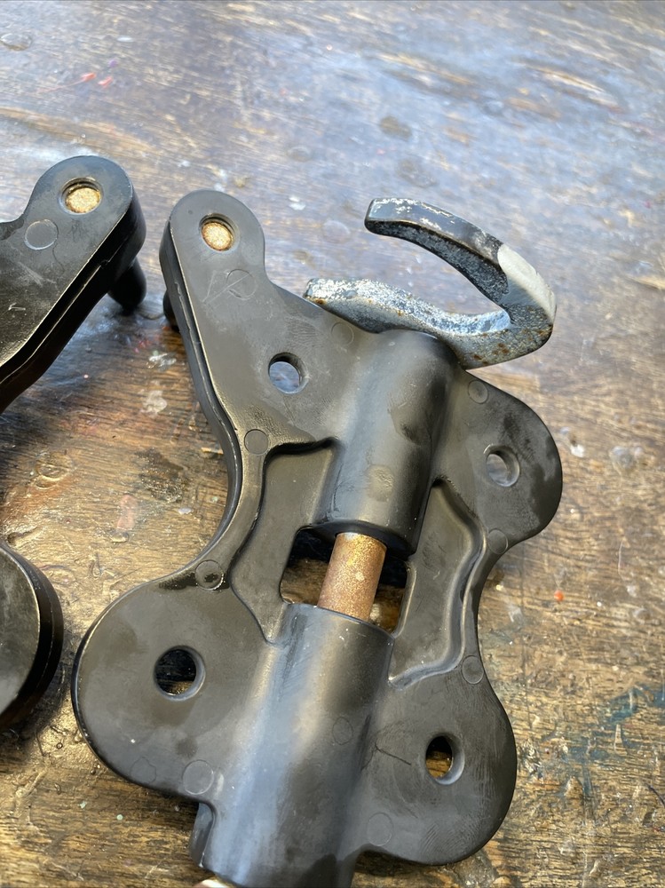 Chrysler Crossfire Convertible Upper Latch Pair Used Front.