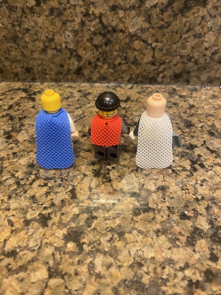 10 - Lego Mini Figure Capes ***NEW***