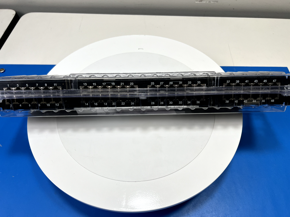 NEW AMP Netconnect 10/100/1000Base-T 1435971-1 Specialty Patch Panel