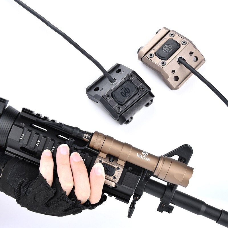 WADSN Tactical M300/M600 Flashlight ModButton Switch With Mount For Scout light