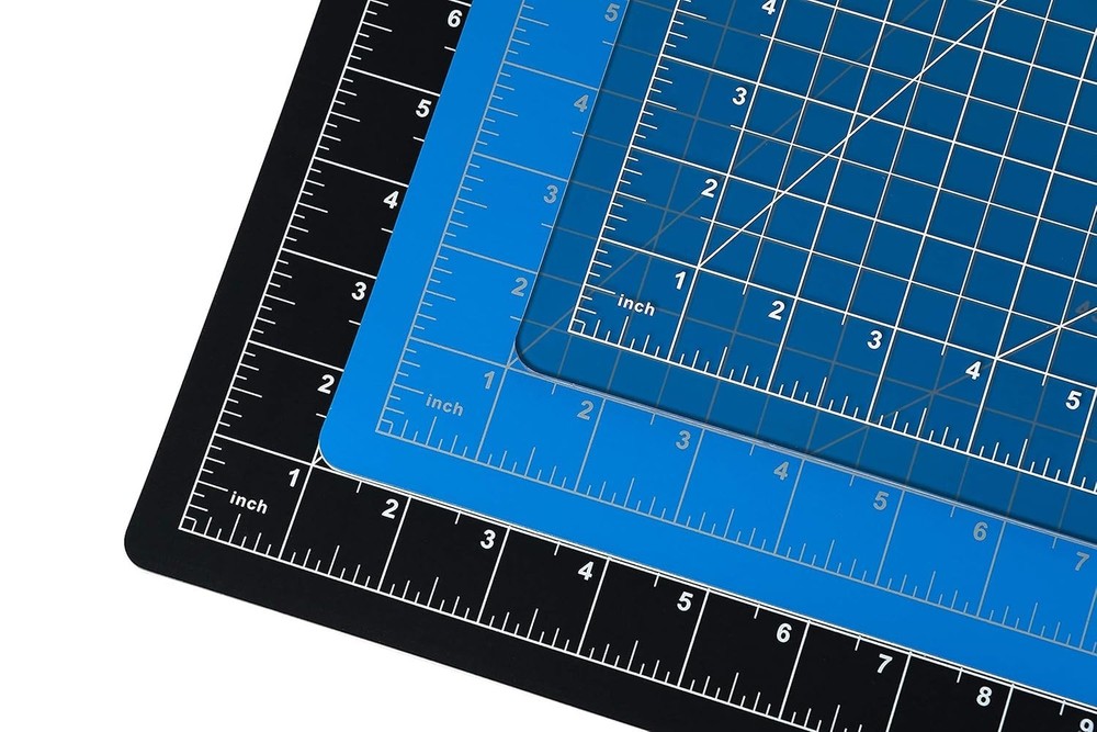 Crafting Essential: 12"x18" Self-Healing Cutting Mat with Protective Features