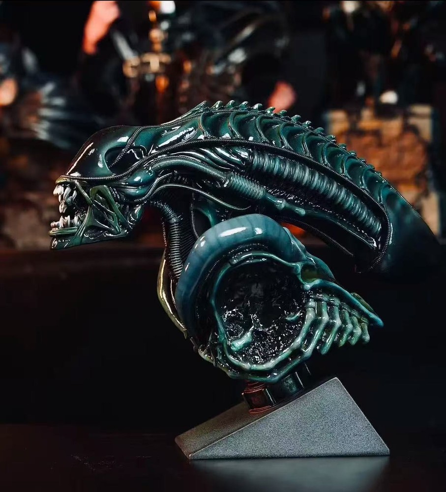 Alien 2 Alien Bust statue 1/3 scale Model collectible figure 9.8"