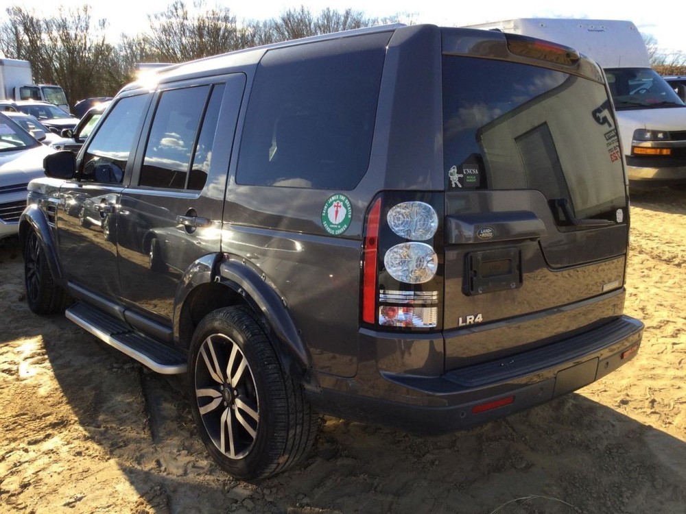 LR4 2016 Glove Box 4915510