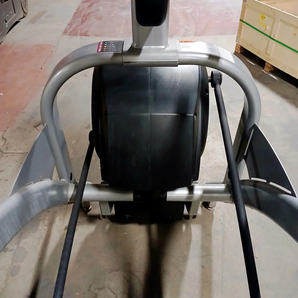 Cybex 620A Arc Trainer