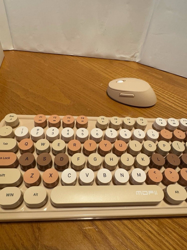 MOPii SWEET Wirelss Keyboard and Mouse Combo Set