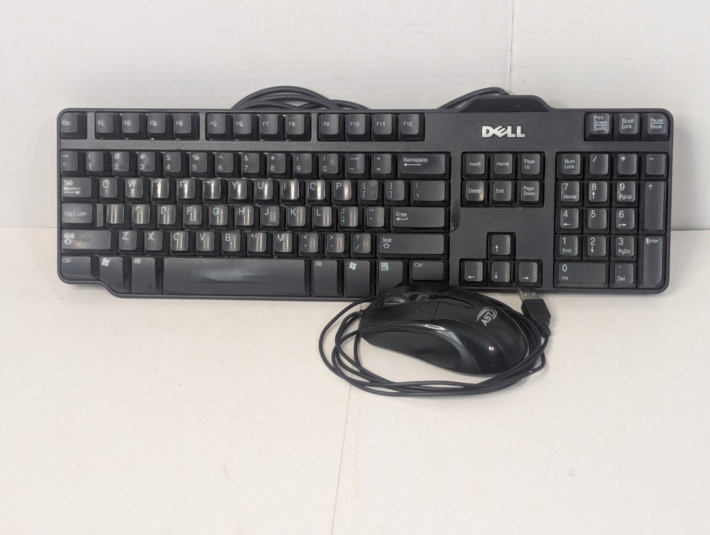 Wired Dell Computer Keyboard W/ AST Wired 3D Optical Mouse
