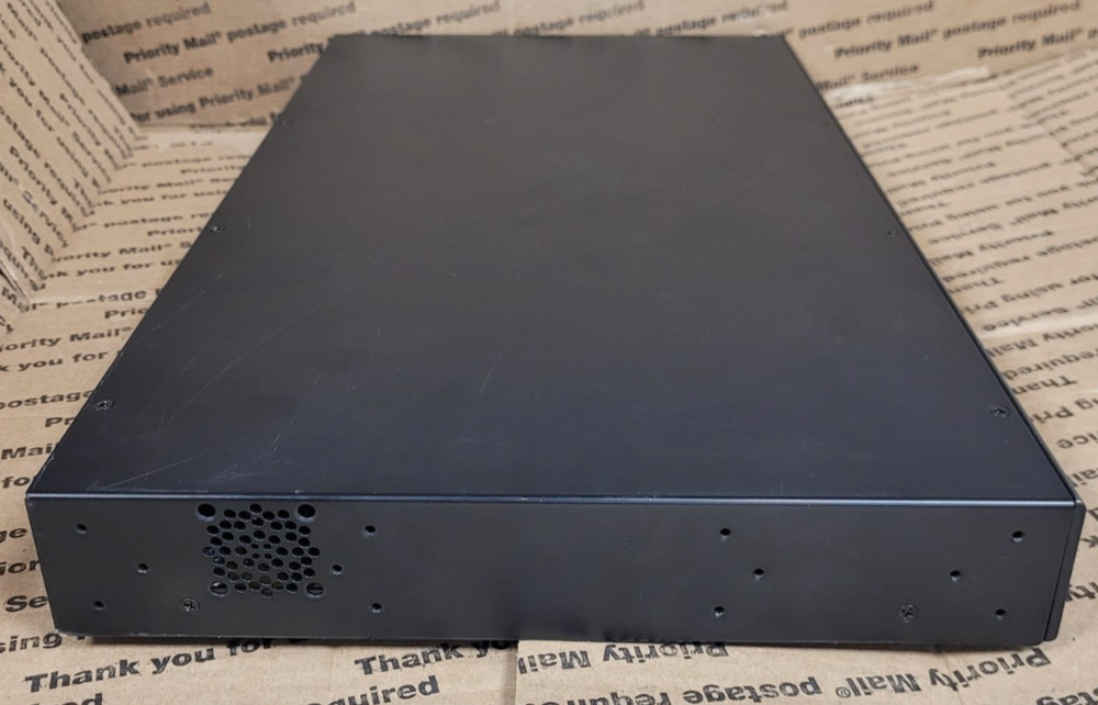 4X4 HDMI MATRIX SWITCHER NO RACK EARS (TESTED)