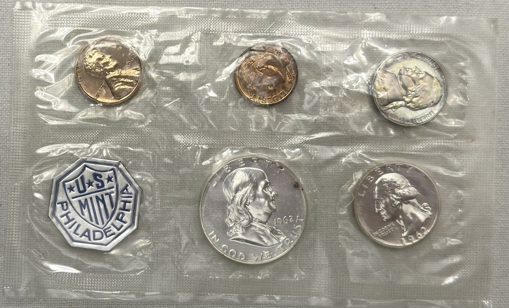 ** 1962 P - SILVER Uncirculated Mint Set **