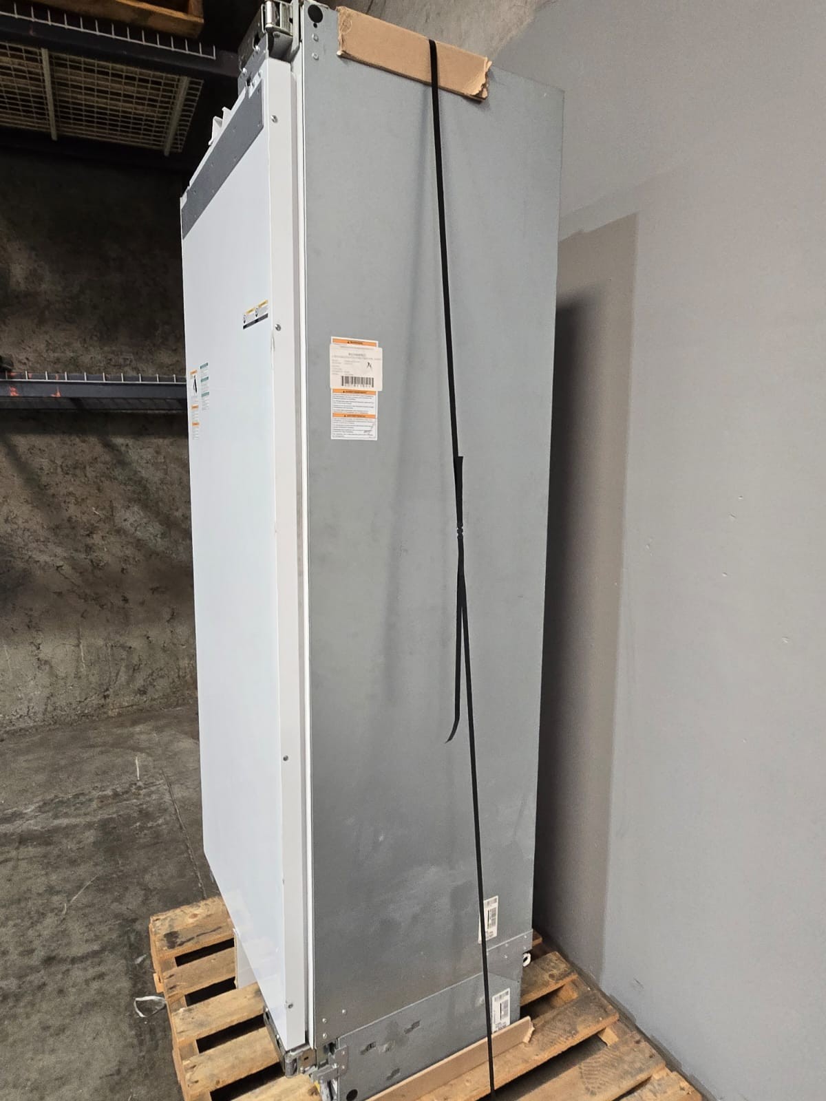 Fisher & Paykel Series 9 RS3084FRJ1 30" Panel Ready Freezer Column Right Hinge