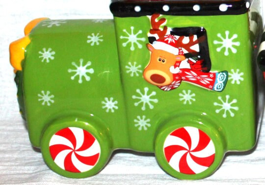 NEW! 6 Pc. Temp-tations Winter Whimsy Christmas Appetizer Train Set RETIRED