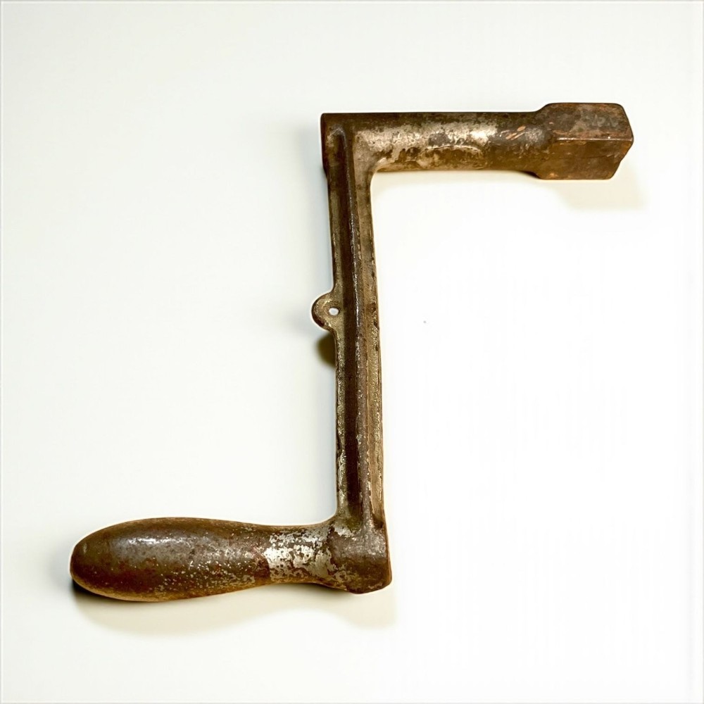 Antique Engine Hand Crank Rustic Tool Milling Machine Vise (C3)